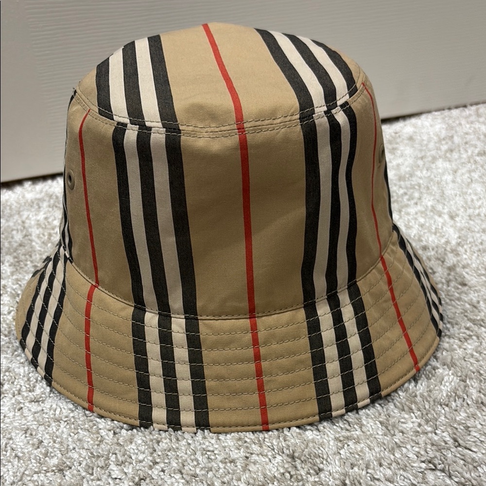 NWT Burberry Striped Bucket Hat - Tan, Black, Red. Size medium.